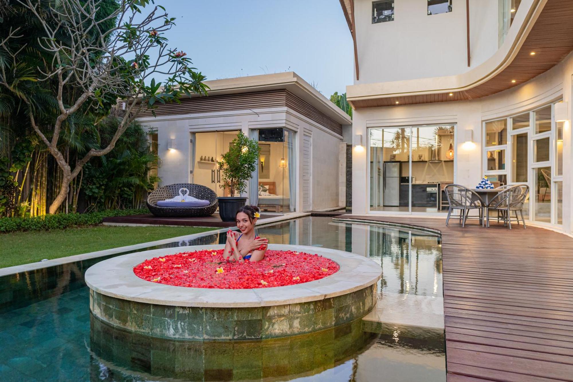 Villa Luxury - K - *